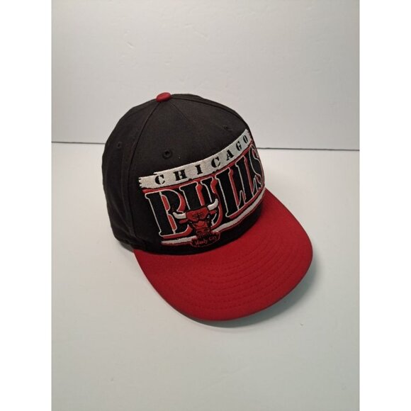 Chicago Bulls Hat Cap Black Red Snapback New Era Adjust Embroidered - Picture 1 of 12